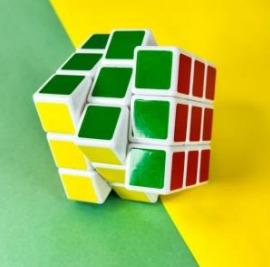 Z - Cubo Mágico no Blister Ref: LCB010 Pac c/ 24 UN Diversas Cores.