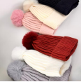 R - Touca Fem. Forrada Tricot com Pompom Ref: 38764-9 Pac c/ 24 UN Diversas Cores.