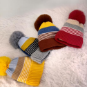R - Touca Infantil Tricot com Pompom Ref: 38764-14 Pac c/ 24 UN Diversas Cores.