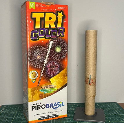 FOGUETE COLORIDO 1.5" TRICOLLOR PIROBRAISL