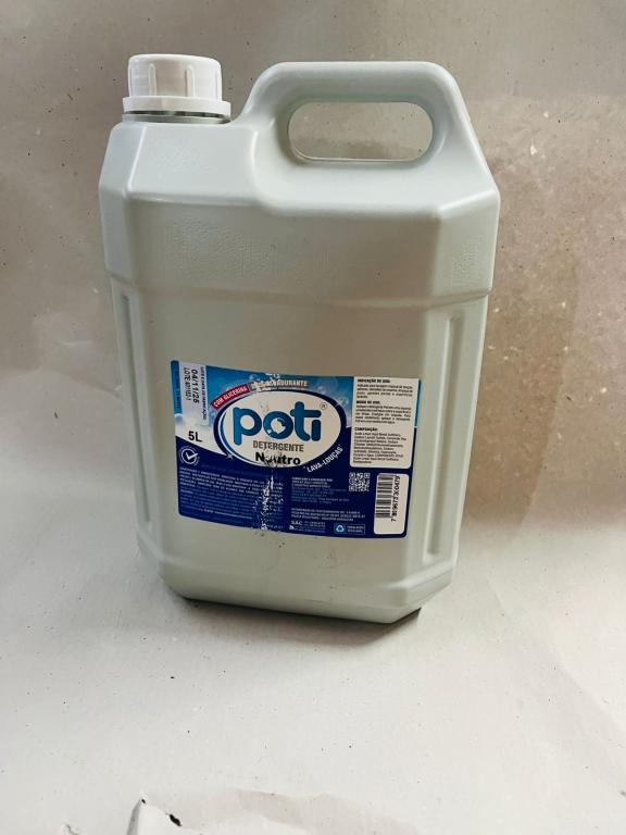 DETERGENTE NEUTRO POTI 5 LITROS
