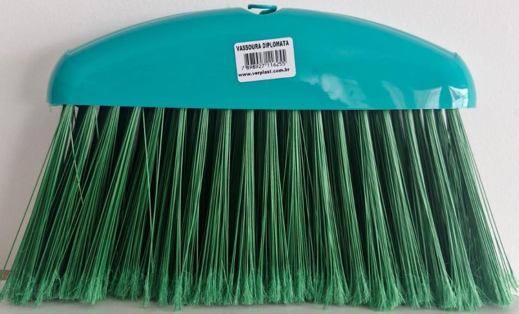 VASSOURA DIPLOMATA