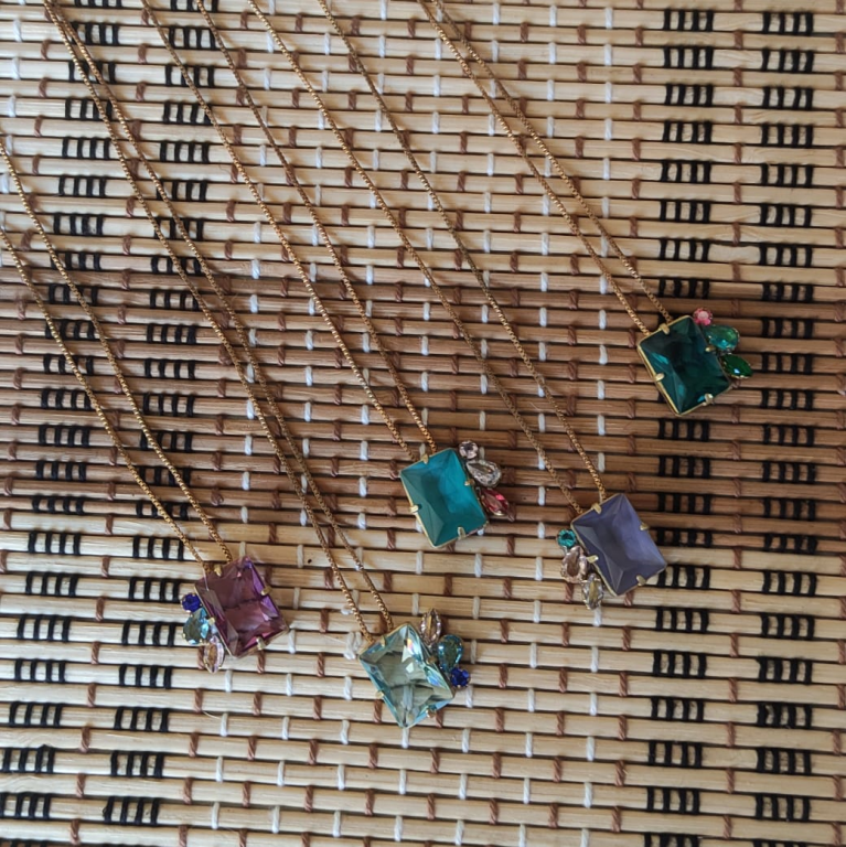 Colar 45 Cm Baguete Cravejada na veneziana