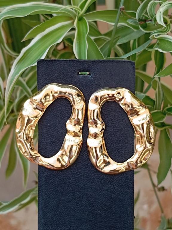 Brinco Orgânico Pera  4cm: Elegância Atemporal