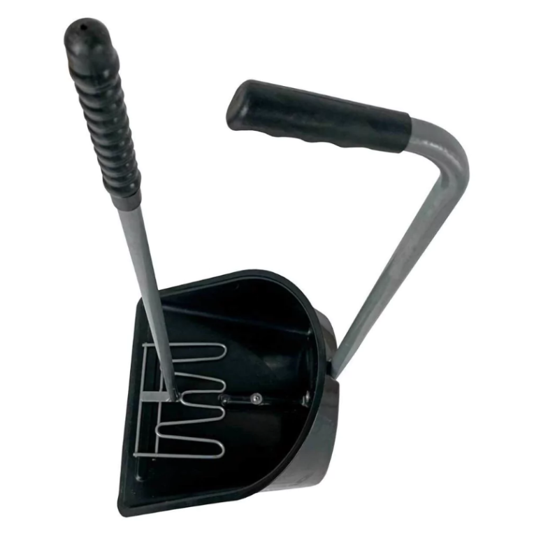 PÁ COLETORA DE ESTERCO COM PUXADOR